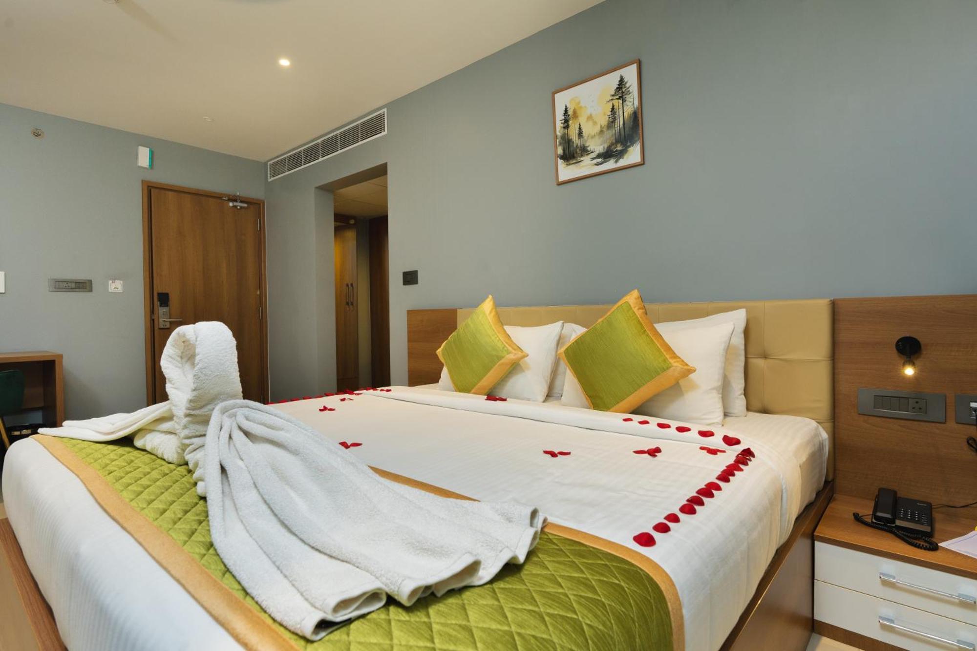 Hotel Grand Alleppey Alappuzha Exterior photo